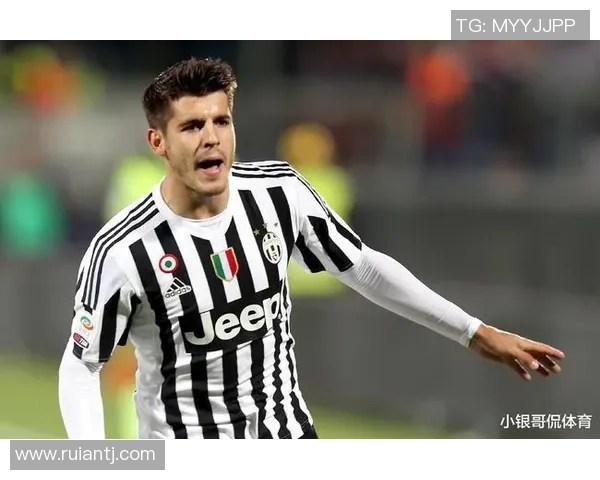 围绕足球球星英文全名解析其职业生涯辉煌与个人成长故事