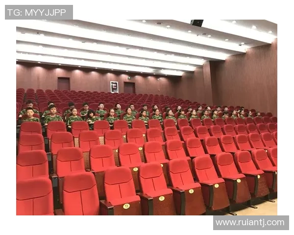 罚站等于足球明星：从训练场到赛场的成长蜕变与心态调整